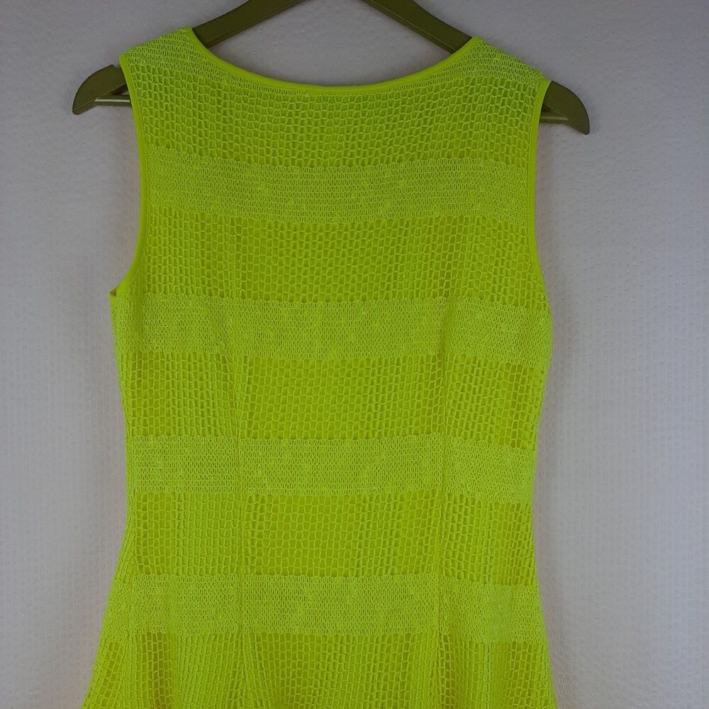 Sandra Darren Women Yellow Sleeveless Stretch Crochet Dress Lined Size 10 - Picture 9 of 9